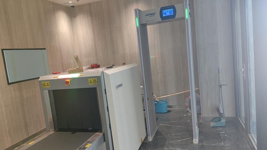 Maglakbay nang may kapayapaan ng isip, bantayan ng security machine ang iyong kaligtasan