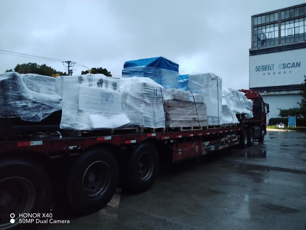 Ang mga kalakal ay ipinadala para sa Metro Line 1 sa Nanchang City, Jiangxi Province