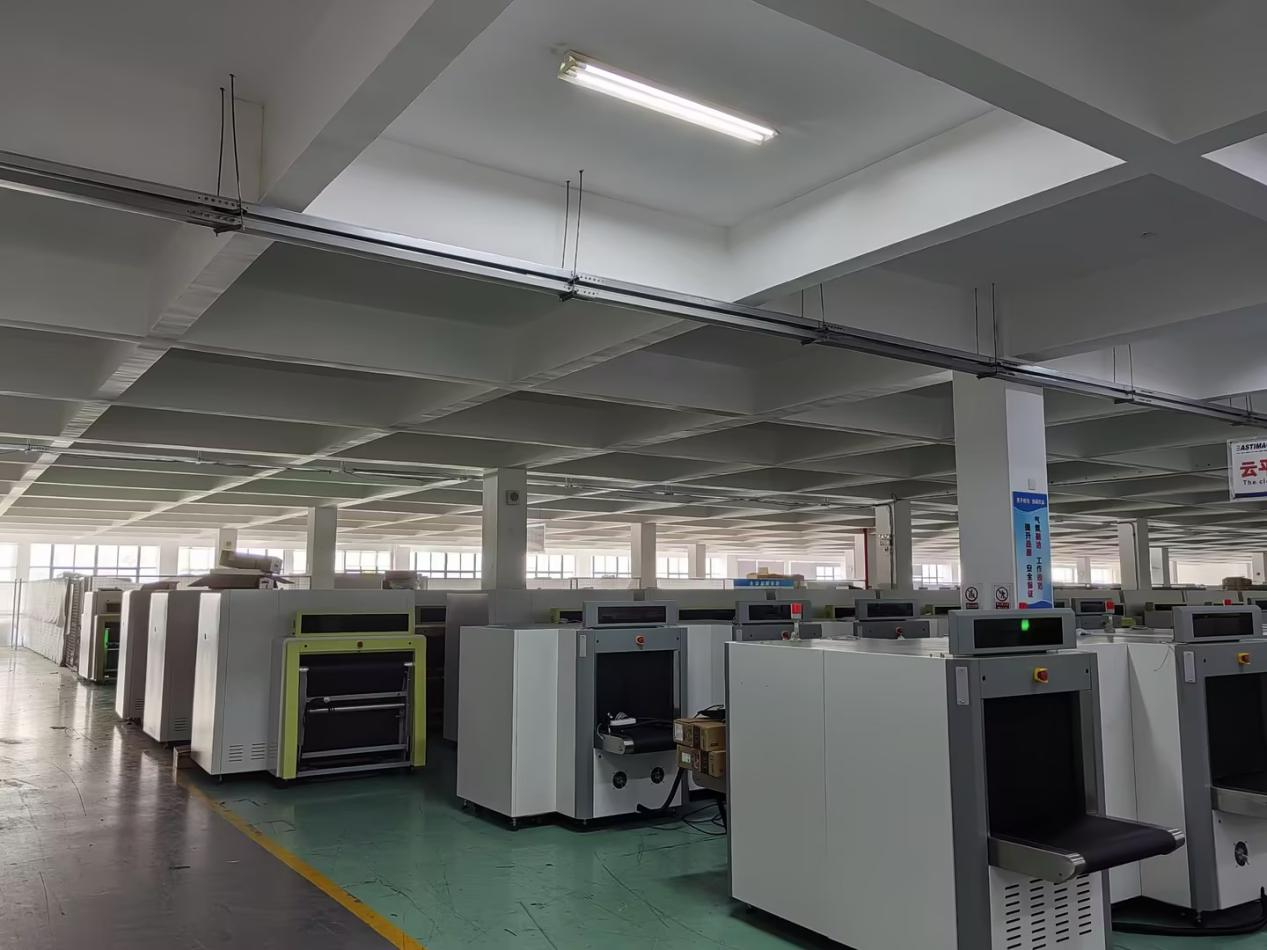 Higit sa 100 suits X-ray security equipment na inihatid sa Zhengzhou